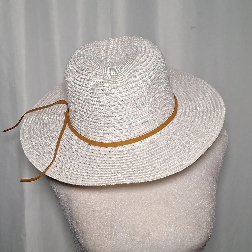Marcus Adler 100% paper Hat / one size